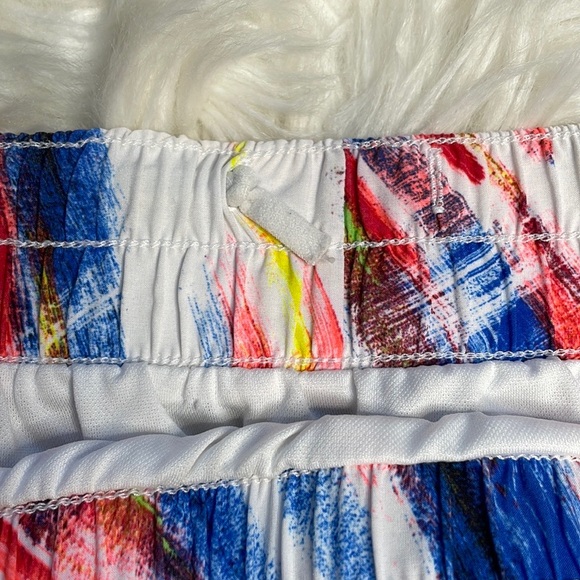 GAP Colorful Running Shorts - Picture 4 of 11